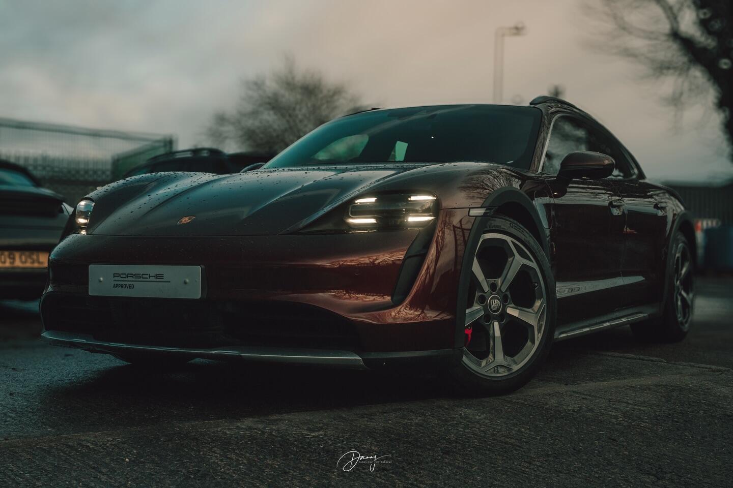 Professional alloy wheel refurbishment results by South West Alloys Exeter